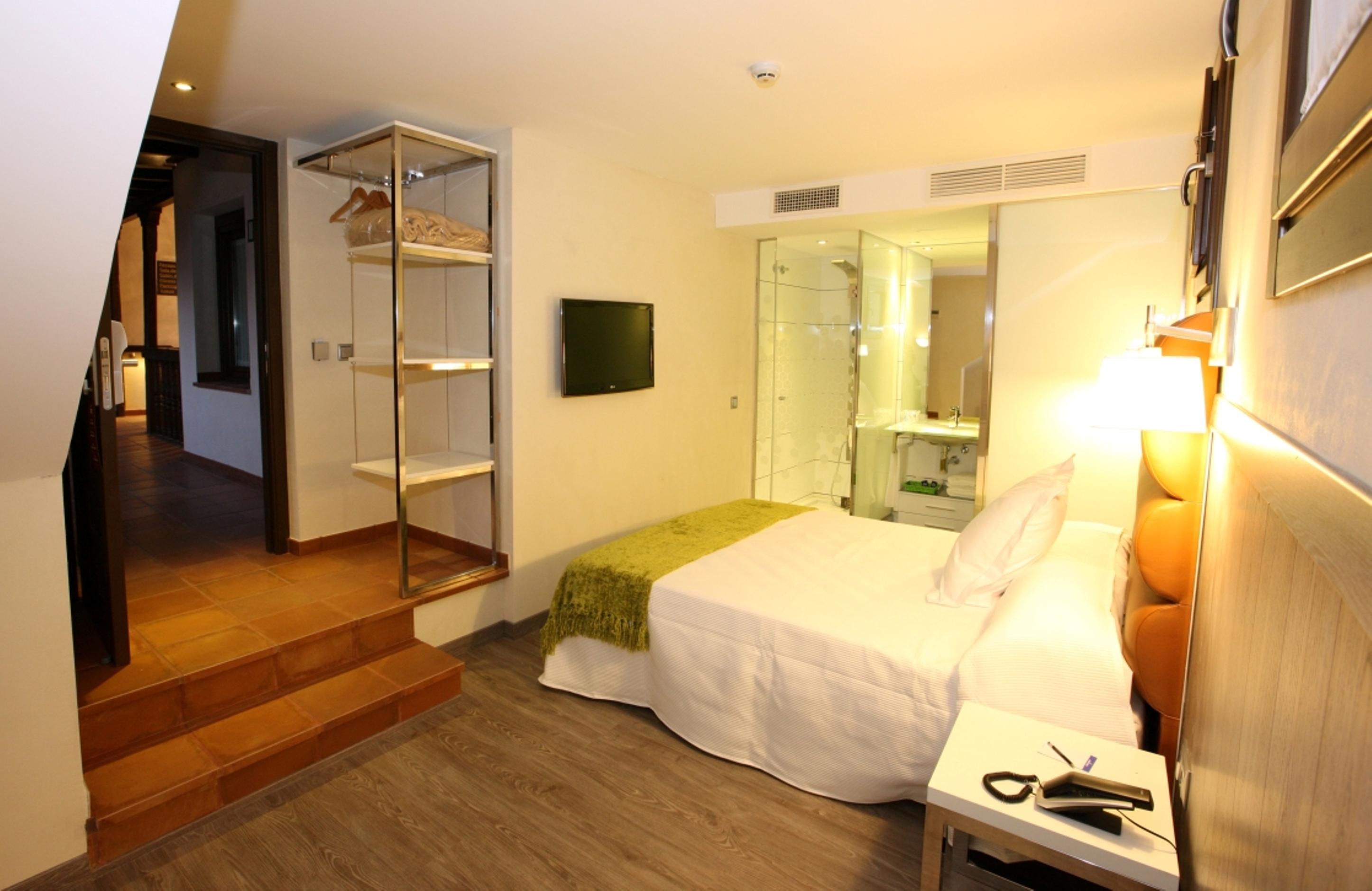 Evenia Alcala Boutique Hotel Alcala de Henares Luaran gambar