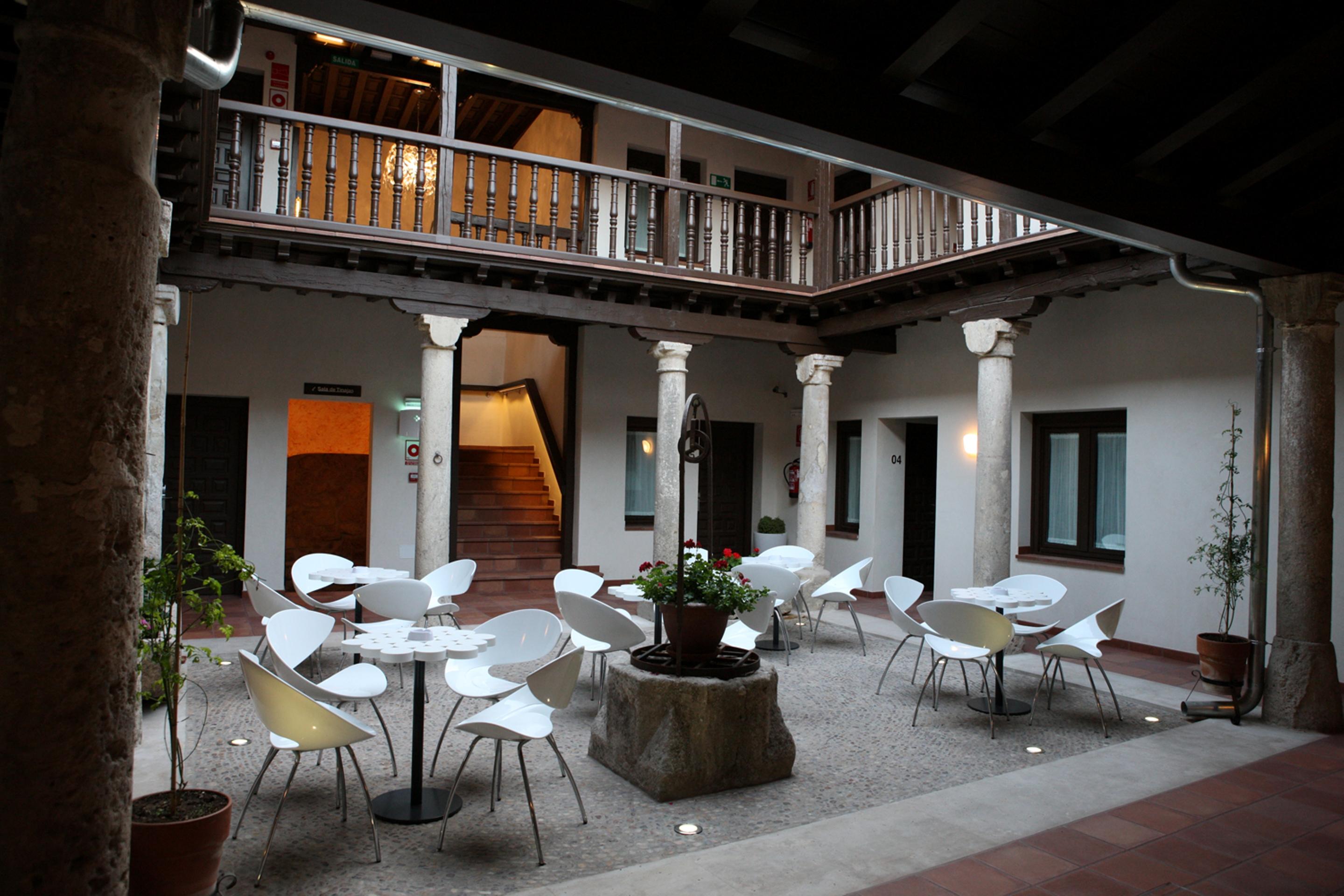 Evenia Alcala Boutique Hotel Alcala de Henares Luaran gambar