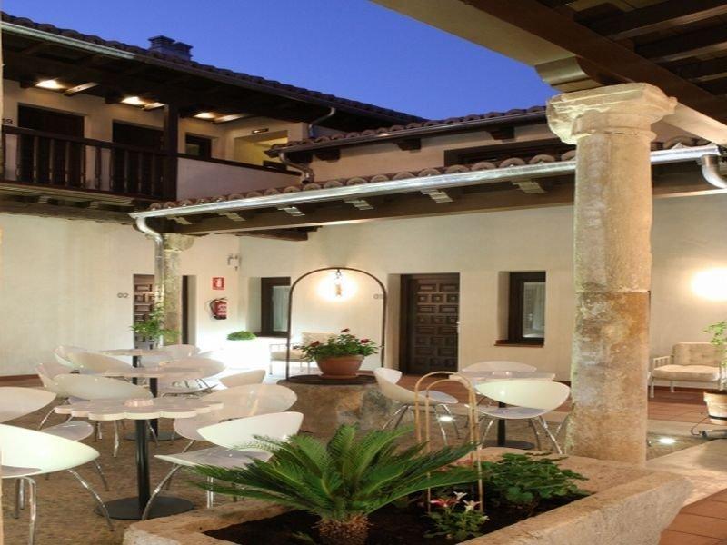 Evenia Alcala Boutique Hotel Alcala de Henares Luaran gambar