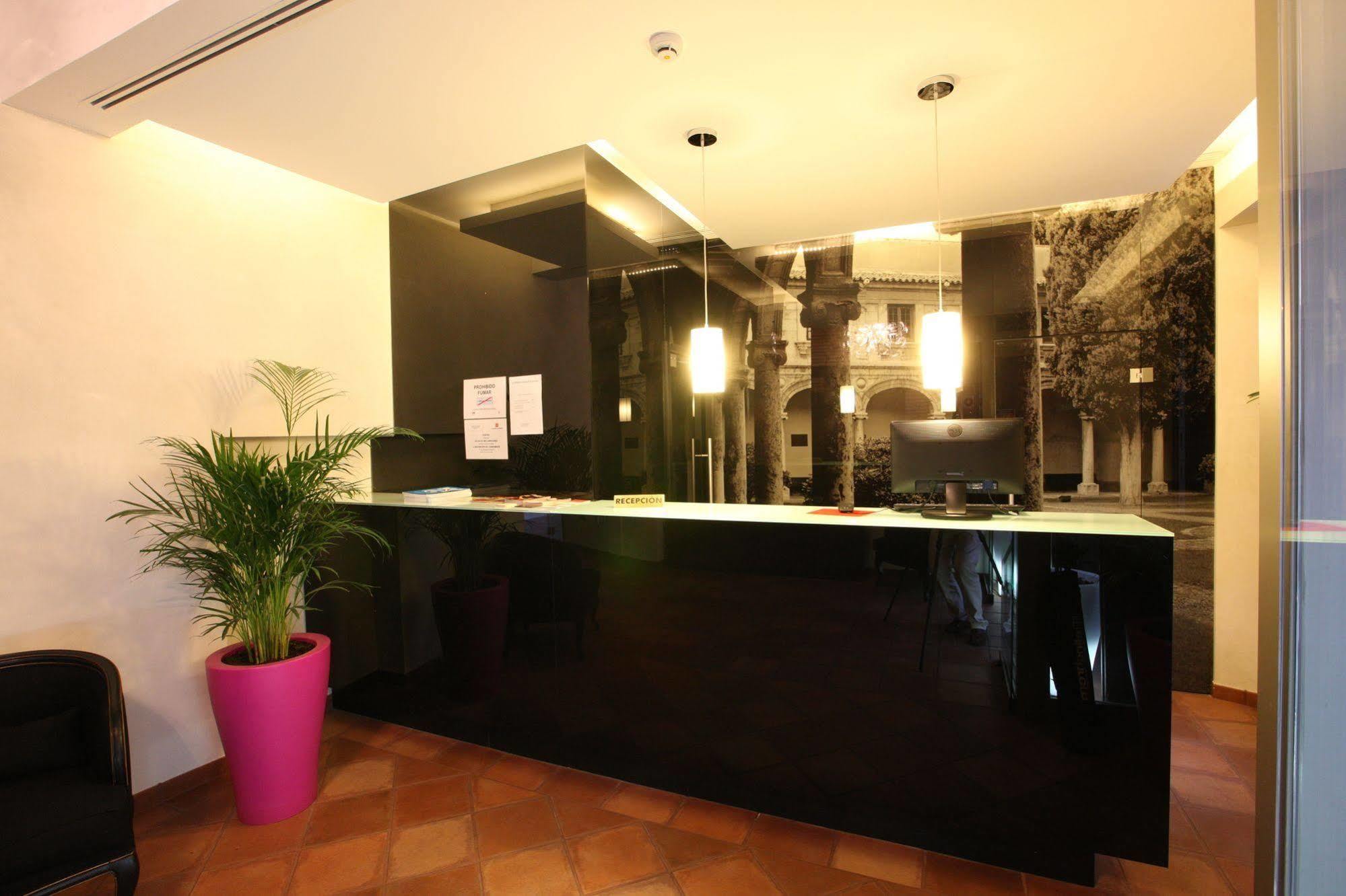 Evenia Alcala Boutique Hotel Alcala de Henares Luaran gambar