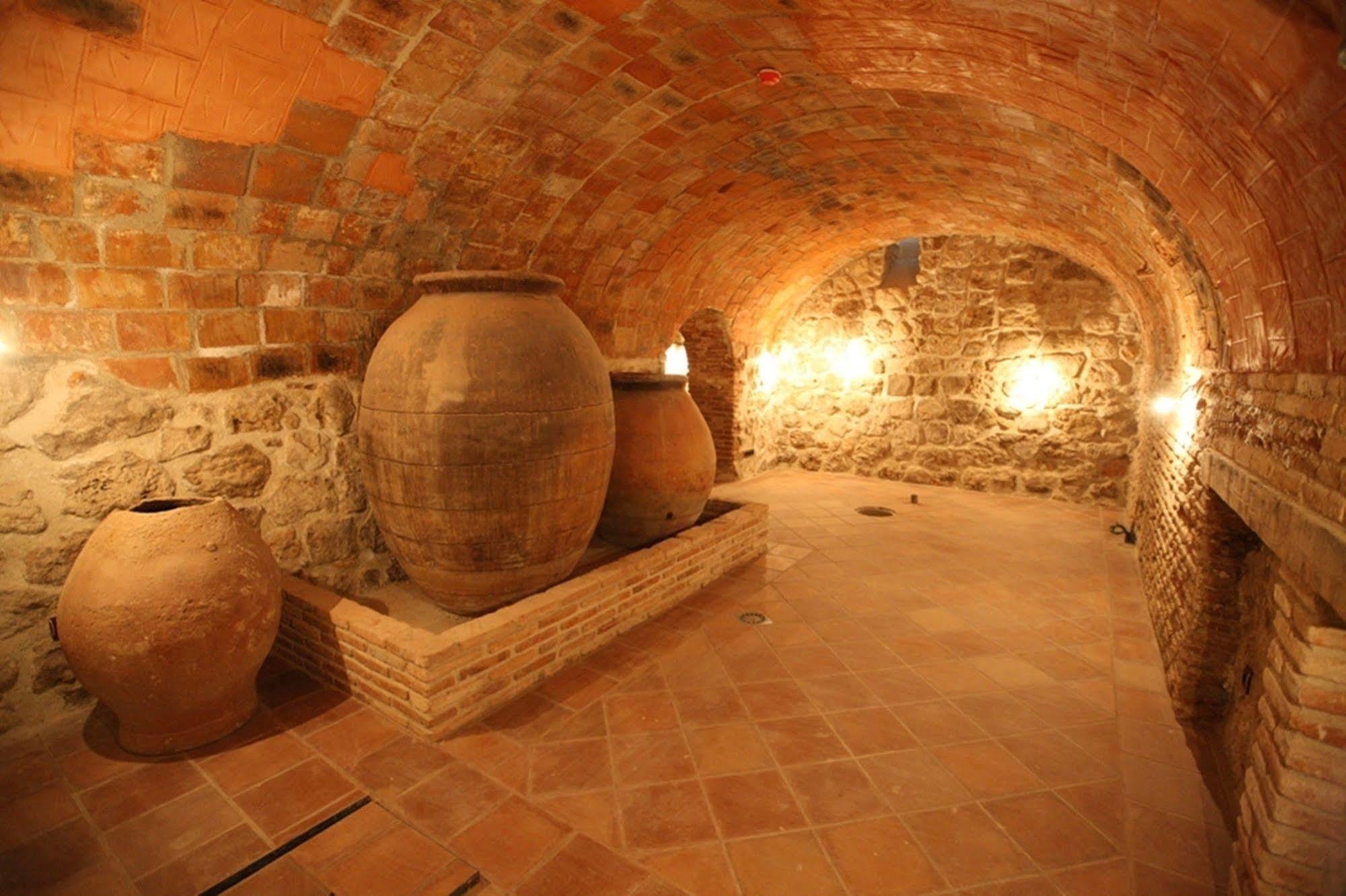 Evenia Alcala Boutique Hotel Alcala de Henares Luaran gambar